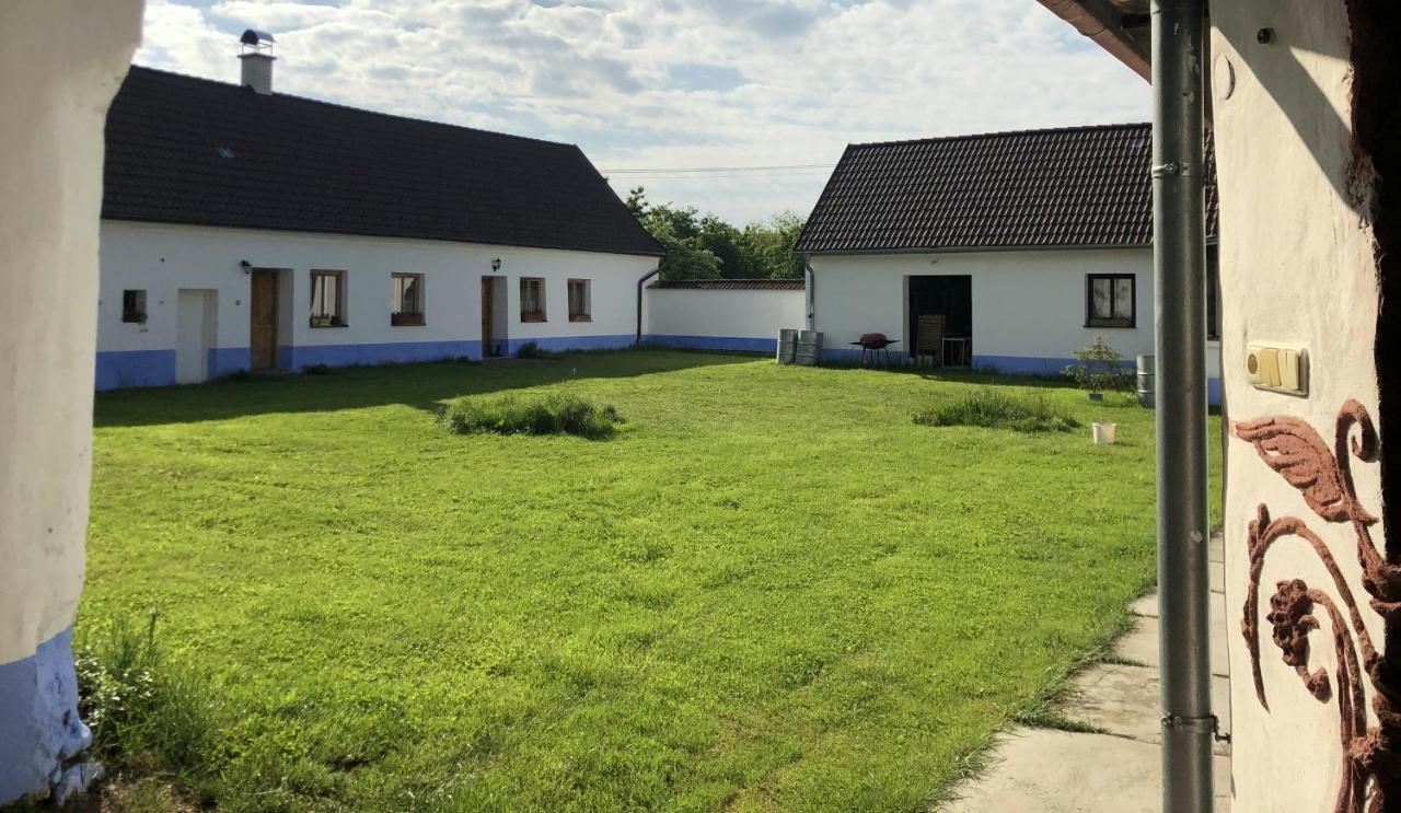 Safar Residence Hrachoviste エクステリア 写真