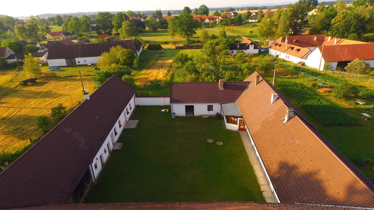 Safar Residence Hrachoviste エクステリア 写真